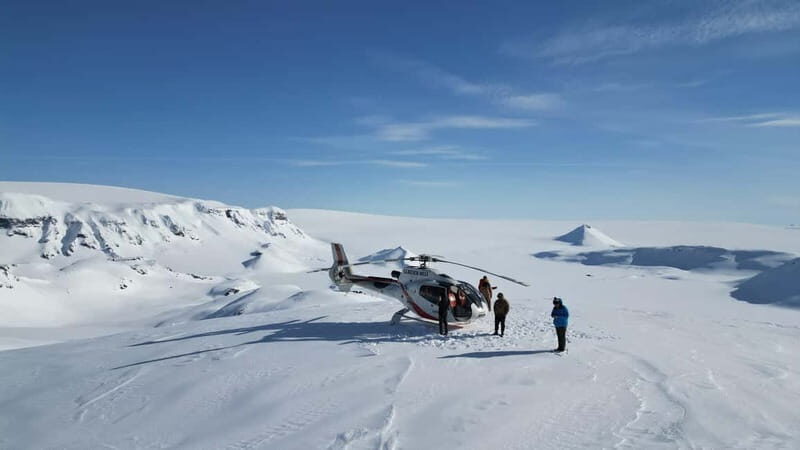 Proposal on a Glacier - Proposal on a Glacier: An Unforgettable Icelandic Adventure