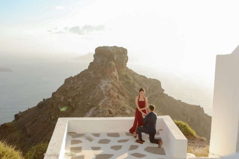 Proposal Photographer in Santorini - Who Should Consider This Experience?