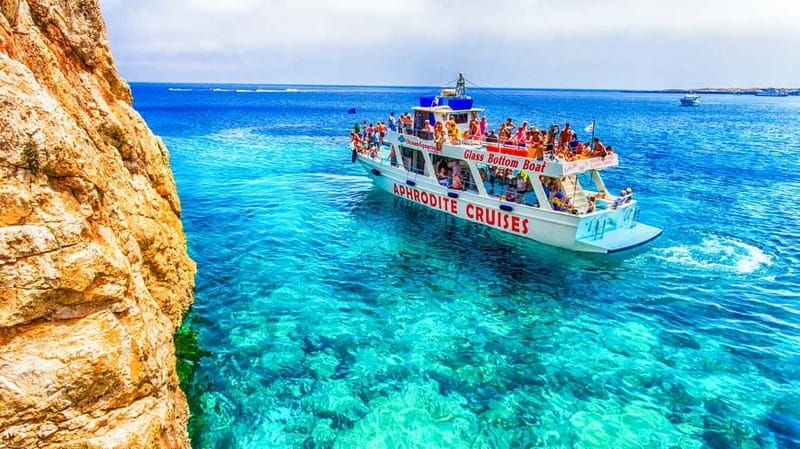 Protaras: Turtle Cove & Blue Lagoon Cruise - The guide and captain vibe: informative without turning into a lecture