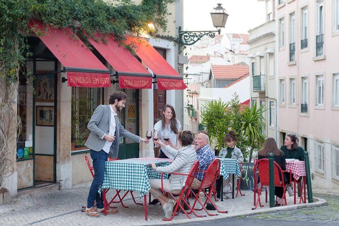 Prowl The Streets Of Lisbon For Delicious Petiscos - Key Points