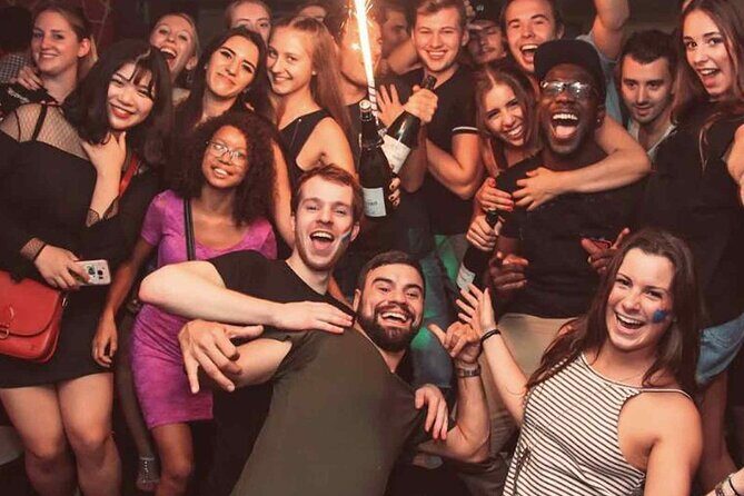 Pub Crawl Barcelona by EVOLVE The BEST night experience - What Makes This Pub Crawl Stand Out?