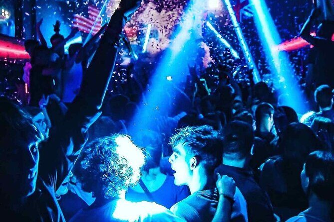 Pub Crawl Barcelona by EVOLVE The BEST night experience - FAQs