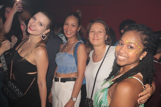 Pub Crawl Madrid & Party - The Practicalities: Group Size, Duration, and Cost