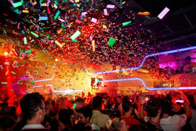 Pub Crawl + Party Night (3 Bars +VIP Entrance to a top Club ) - Key Points