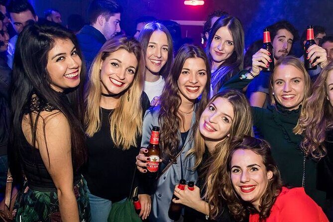 Pub Crawl + Party Night (3 Bars +VIP Entrance to a top Club ) - Practical Details and Tips