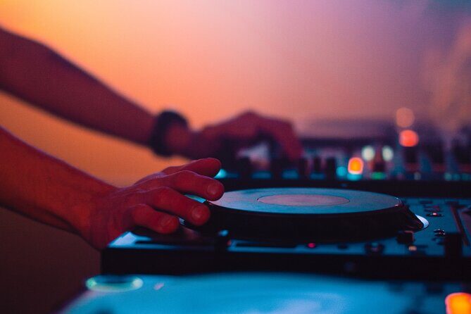 Pub Crawl Ponta Delgada Sao Miguel Azores - Who Should Consider This Tour?