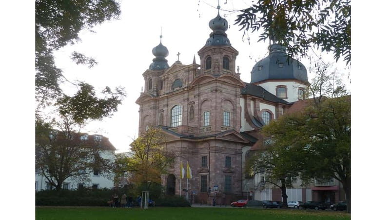 Public tour With Bertha Benz through the city of inventors Costume tour - FAQs