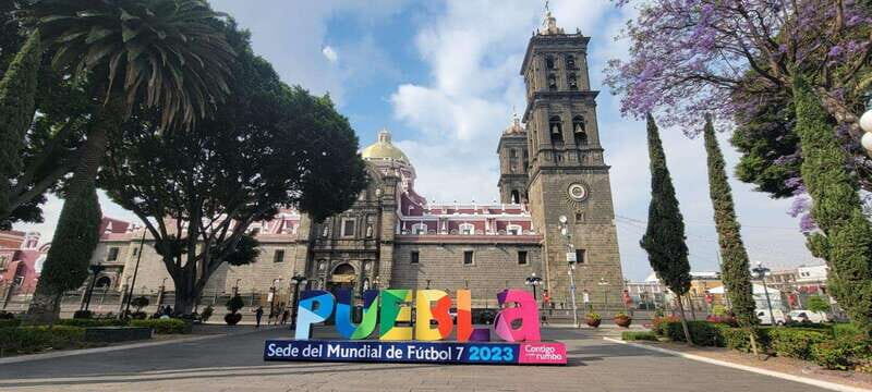 Puebla: Hop-On Hop-Off Bus Tour with Audio Guide - Exploring the Puebla Hop-On Hop-Off Bus Tour