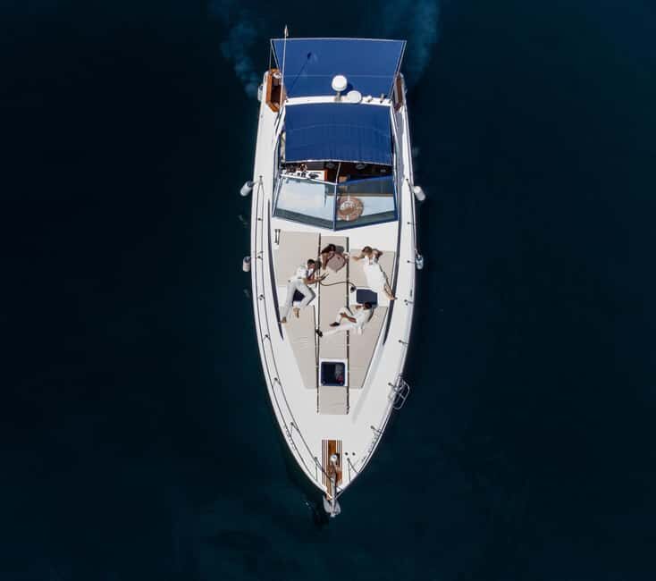 PUERTO BANUS: YACHTS RENTAL FOR GROUP 1H - Key Points