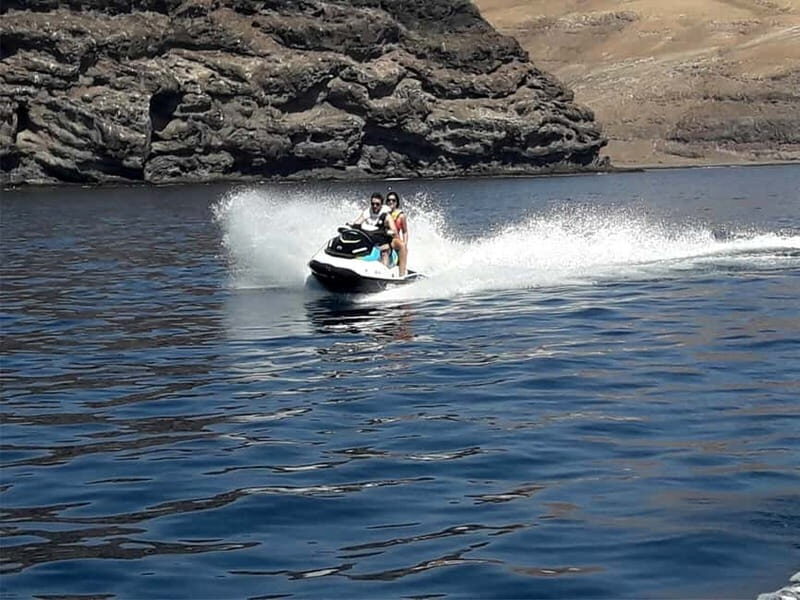 Puerto del Carmen: 40-Minute Jet Ski safari on Playa Chica - Key Points