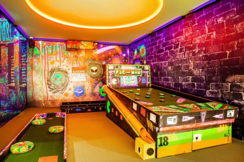 Puerto del Carmen: Indoor 18 hole Crazy Mini Golf Experience - What Do the Reviews Say?