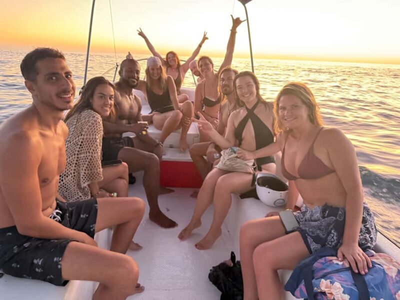 Puerto Escondido: Boat tour to enjoy the sunset - The Experience: Pros and Cons