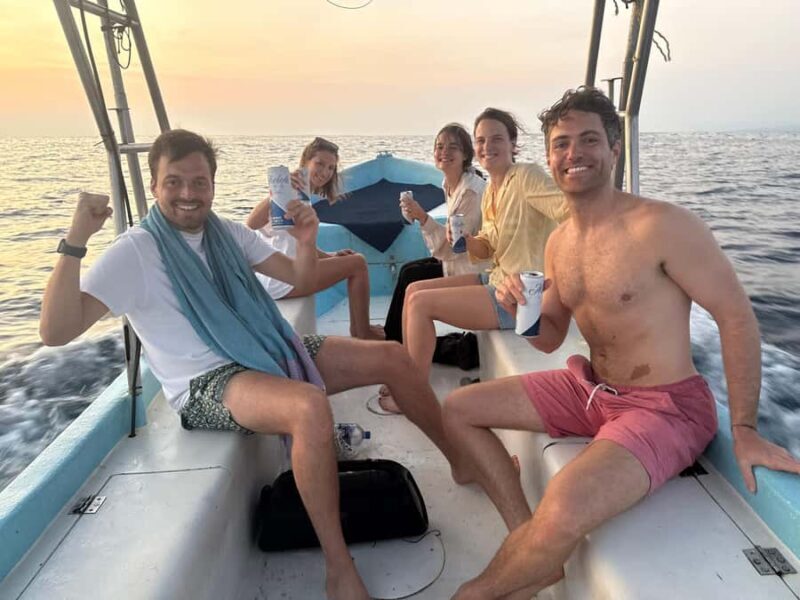 Puerto Escondido: Boat tour to enjoy the sunset - Who Should Consider This Experience?