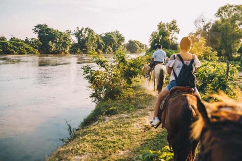 Puerto Escondido: Horseback riding to the Atotonilco hot springs. - What This Tour Offers