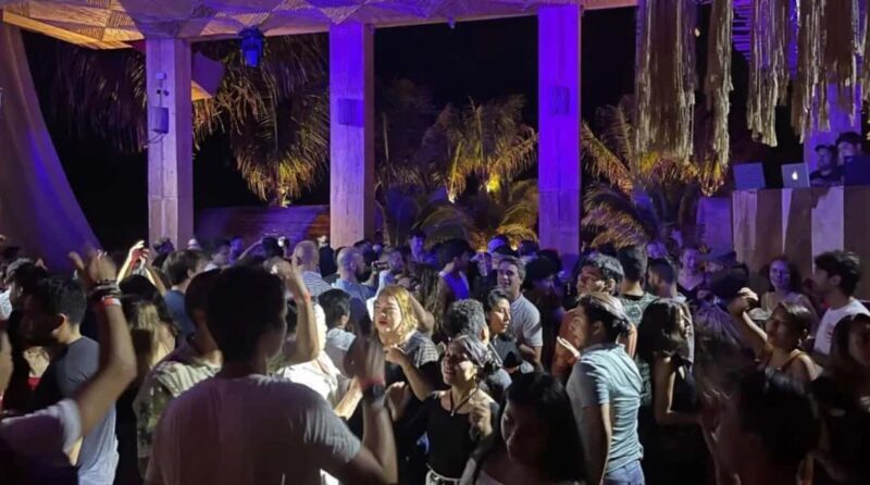 Puerto Escondido Pub Crawl - The Practical Details