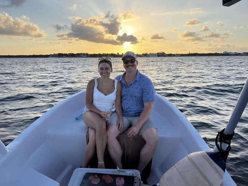 Puerto Morelos: Private Sunset Cruise with Snacks & Drinks - FAQs