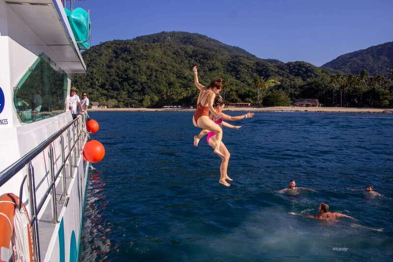 Puerto Vallarta: Luxury Catamaran and Snorkeling Tour - Is It Good Value?
