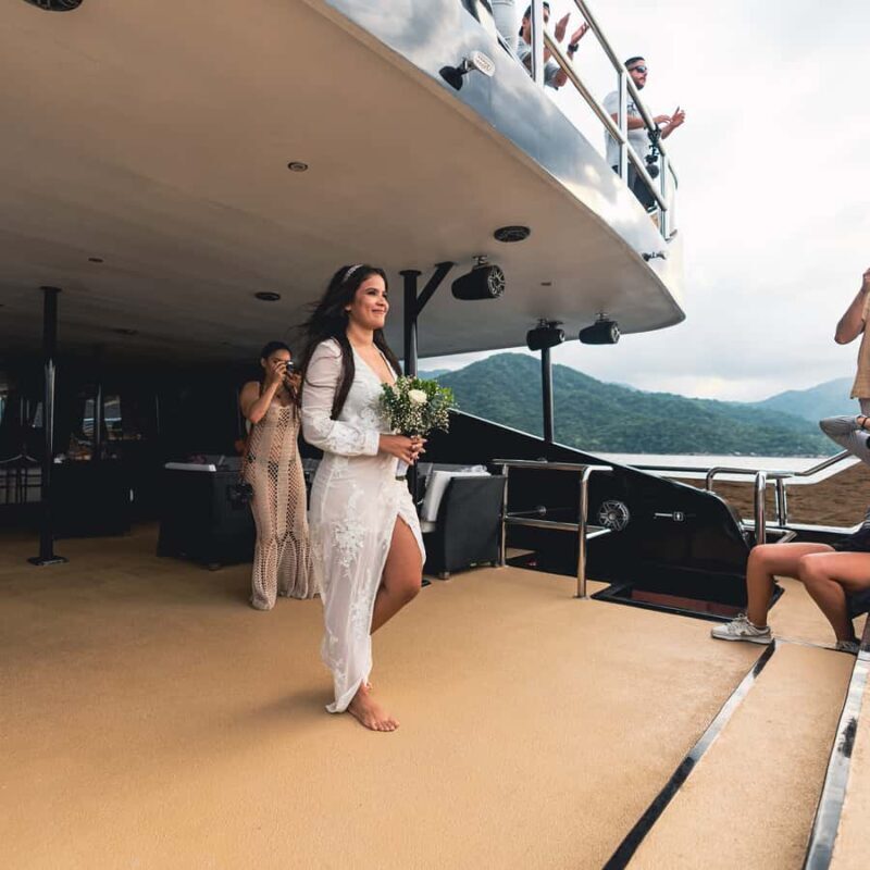 Puerto Vallarta: Luxury Mega Yacht Limousine of the Sea 2 - The Itinerary: What Does a Typical Day Look Like?