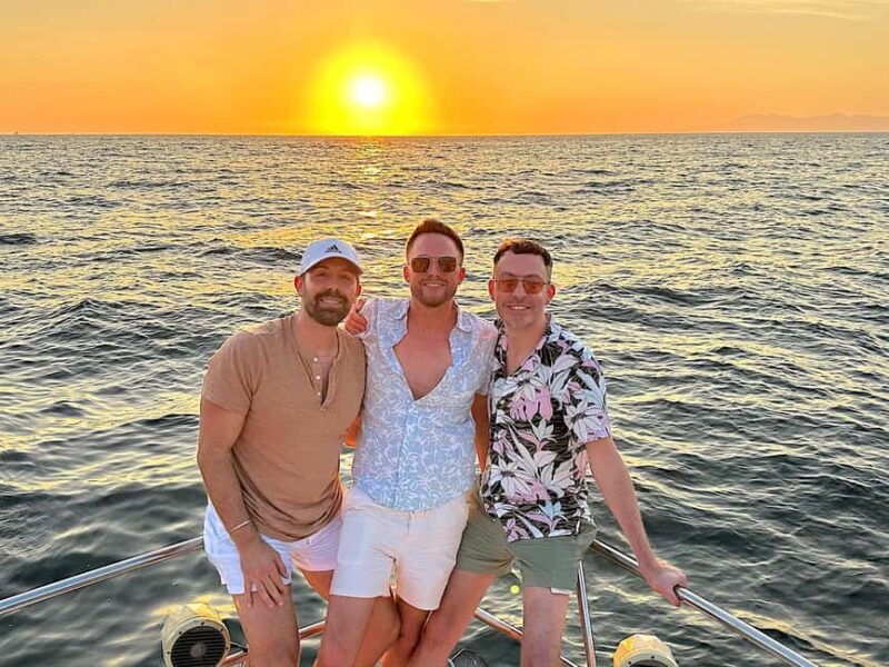 Puerto Vallarta: Sunset Cruise Aboard a Luxury Yacht-private - Why This Sunset Cruise Stands Out
