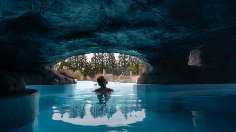 puke Thermal Pools: Adults-Only Entry with Swim Up Bar - An In-Depth Look at Puke Thermal Pools