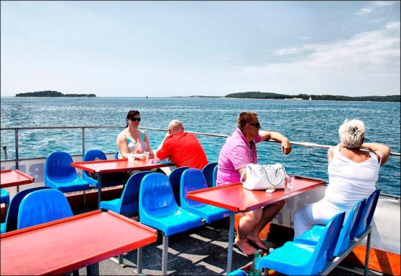 Pula: Harbor Cruise with unlimited Drinks - Key Points