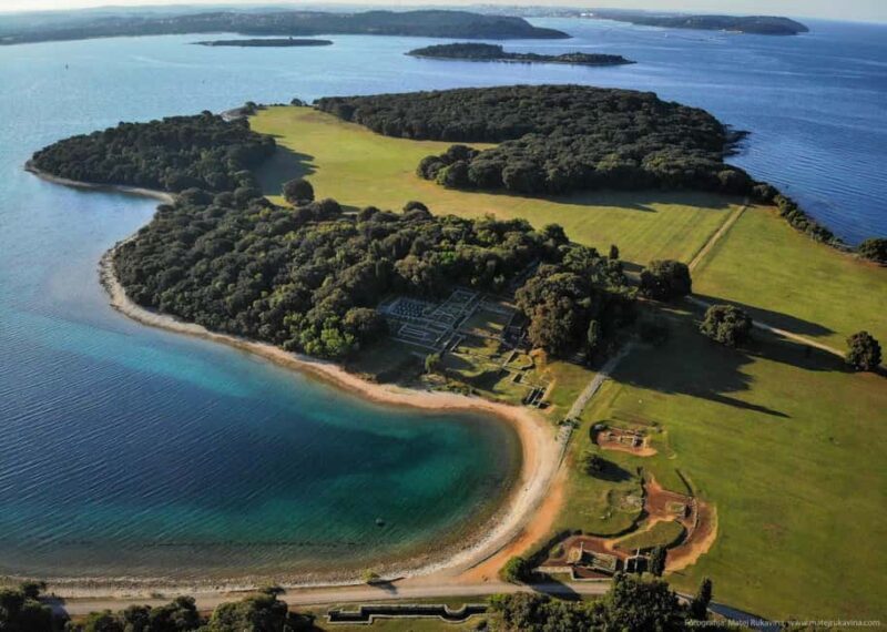 Pula: Private Dolphins & Sunset Tour With Dinner & Drinks - Key Points