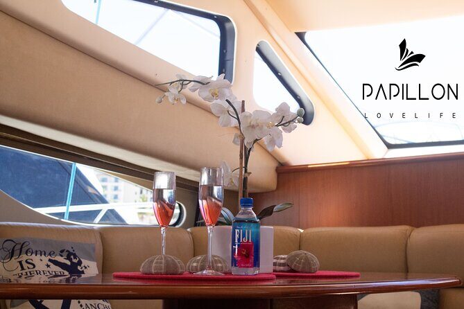 Pura Vida Yacht 42 FT with all inclusive service in Cabo - FAQ