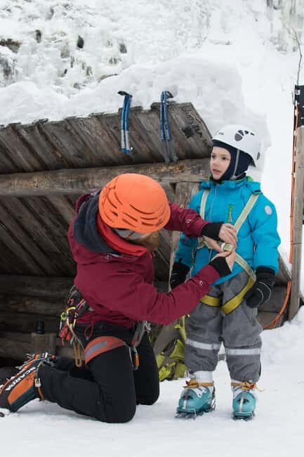 Pyhätunturi: Kid's Ice Climbing Adventure in Finnish Lapland - The Experience’s Suitability