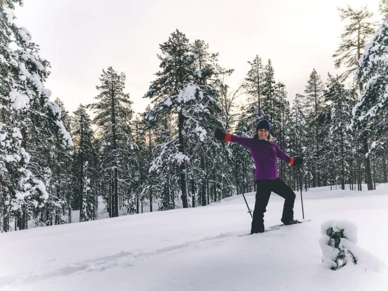 Pyhätunturi: Private Snowshoeing Tour With Local Guide - Key Points