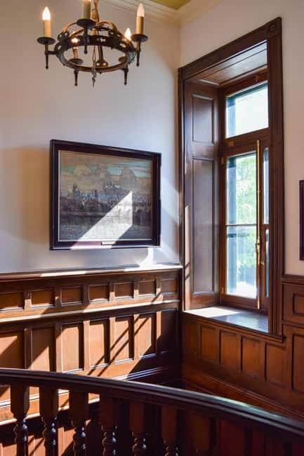 Quebec City : Guided Tour & Gin at the Quebec Garrison Club - Who Should Consider This Tour?