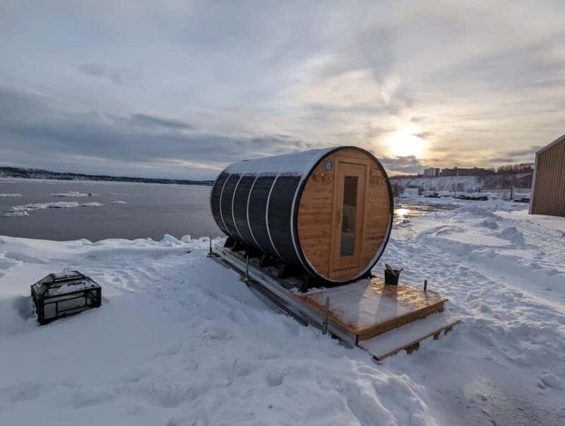 Quebec City: Ice Canoeing with Hot Chocolate & Sauna - Who Should Consider This Tour?