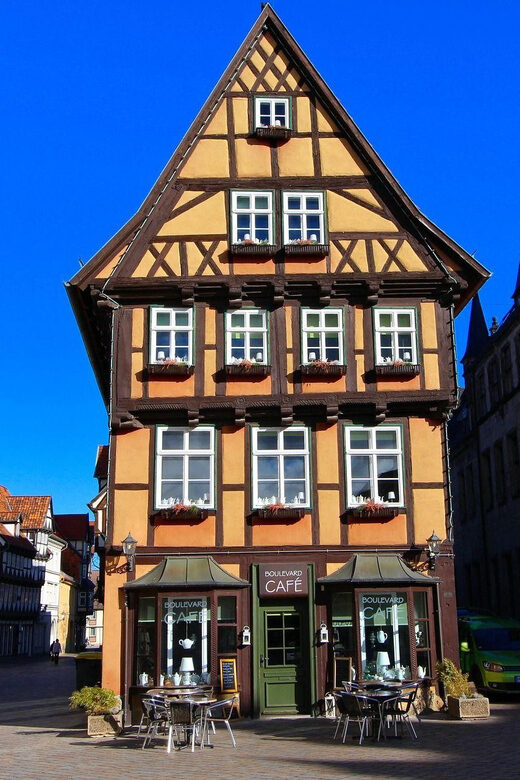 Quedlinburg Private Guided Walking Tour - Starting Point and Duration