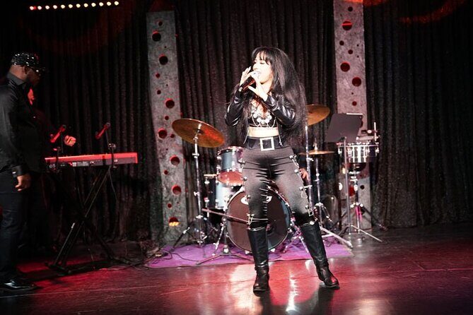 Queen Selena: A Tribute to the Latin Pop Superstar in Las Vegas - What You Can Expect from Queen Selena