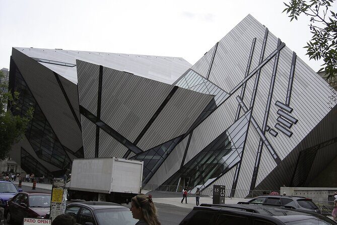 Queen's Park Self Guided Walking Tour - FAQs