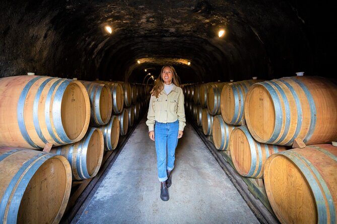 Queenstown Classic Wine Tour: 3 Winery Visits, Cave Tour & Cheese - Key Points