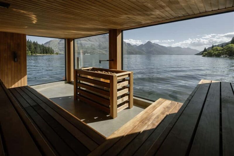 Queenstown: Floating Sauna Experience on Lake Whakatipu - An In-Depth Look at the Floating Sauna Experience