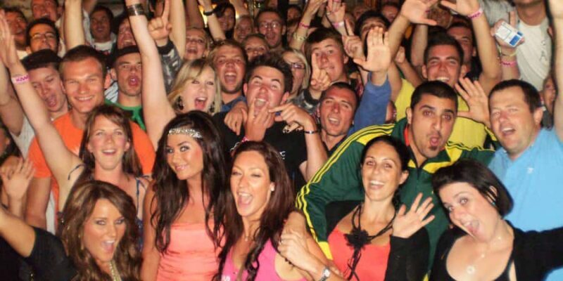 Queenstown: Ice Bar Crawl - Queenstown: Ice Bar Crawl – A Fun Night Out in New Zealand’s Adventure Capital