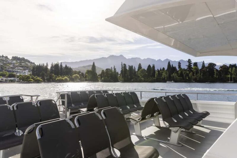 Queenstown: Lake Whakatipu Boat Trip - Onboard Amenities and Experience