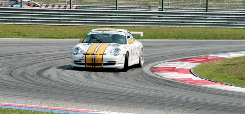 Queenstown: Private Race Car Simulation Experience - The Pros and Cons