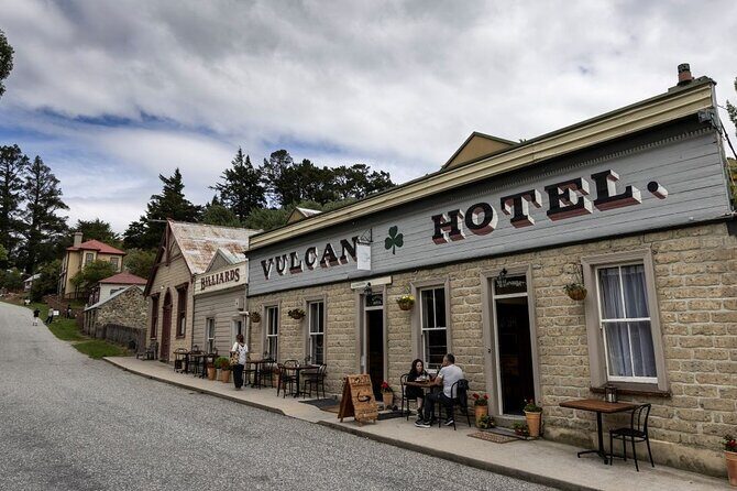 Queenstown to Middlemarch via Cromwell Small-Group Tour (One-Way) - The Transport: Comfort and Style