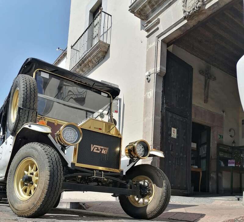 Querétaro: City Tour in a Classic Ford T Vehicle - A Warm Welcome to Querétaro’s Past and Present