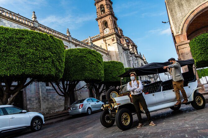 Queretaro: City Tour in Classic Ford T Vehicle - A Deep Dive into the Queretaro Classic Ford T Tour