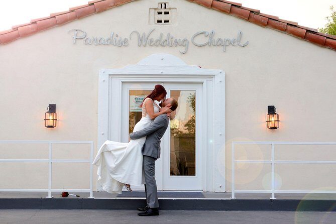 Quickie Las Vegas Wedding at Paradise Wedding Chapel - The Experience: What You Can Expect