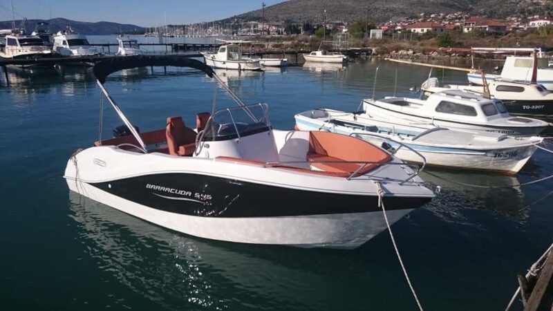 Rab: Barracuda 545 Boat Rental 1 day - Key Points