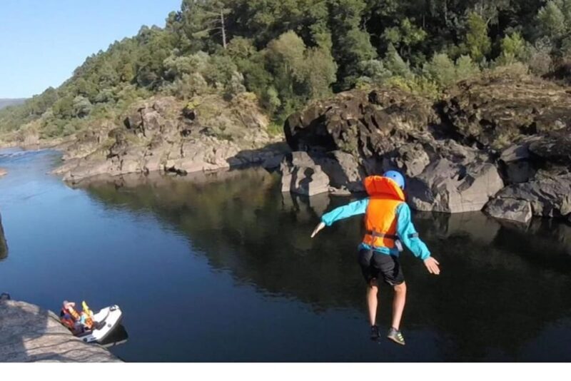 RADICAL ADVENTURE IN MELGAÇO: RAFTING ON THE MINHO RIVER - The Scenic Stops and Extra Highlights