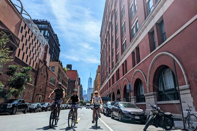 Radical & Weird History Bike Tour of New York City - Key Points