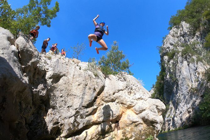 Rafting in a small group with caving & cliff jumping,free photos & videos - Safety and Equipment