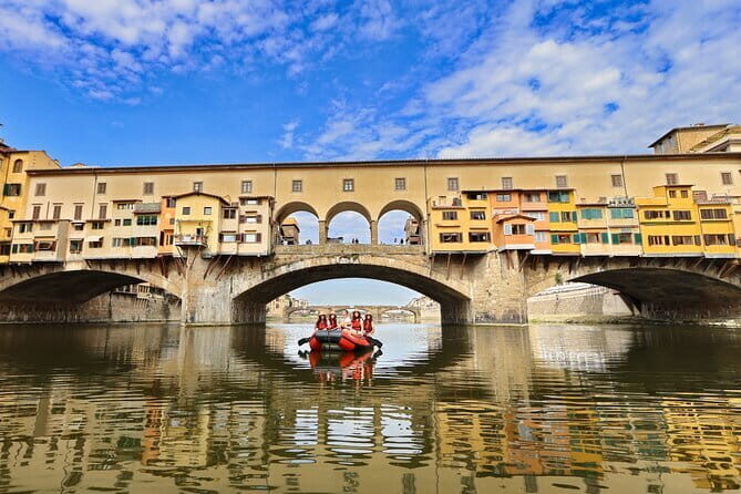 Rafting on the Arno River in Florence under the Arches of Pontevecchio - Key Points