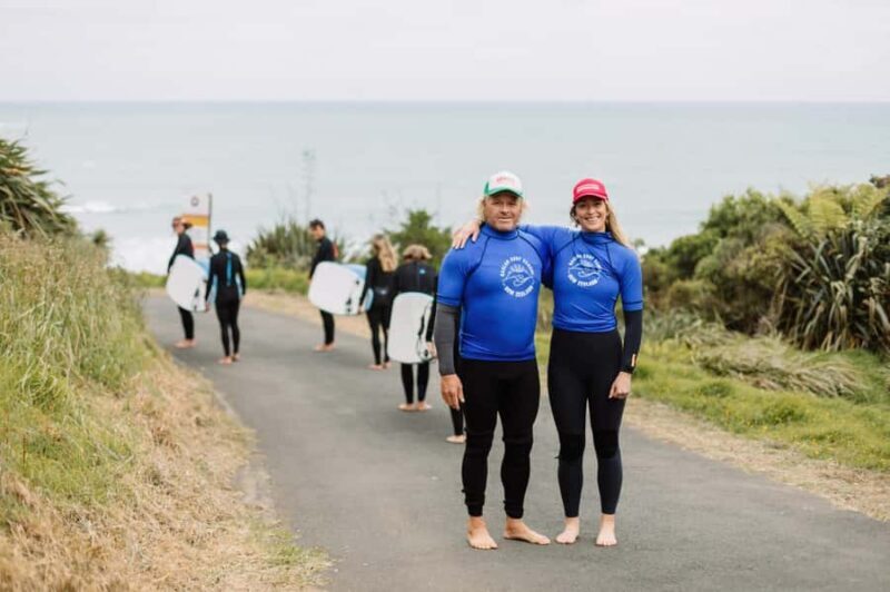 Raglan: Group Surf Lesson - What You Can Expect from the Raglan Group Surf Lesson