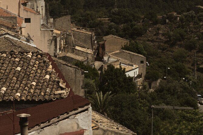 Ragusa Ibla Walking and Photography Tour - Starting Point and First Stops